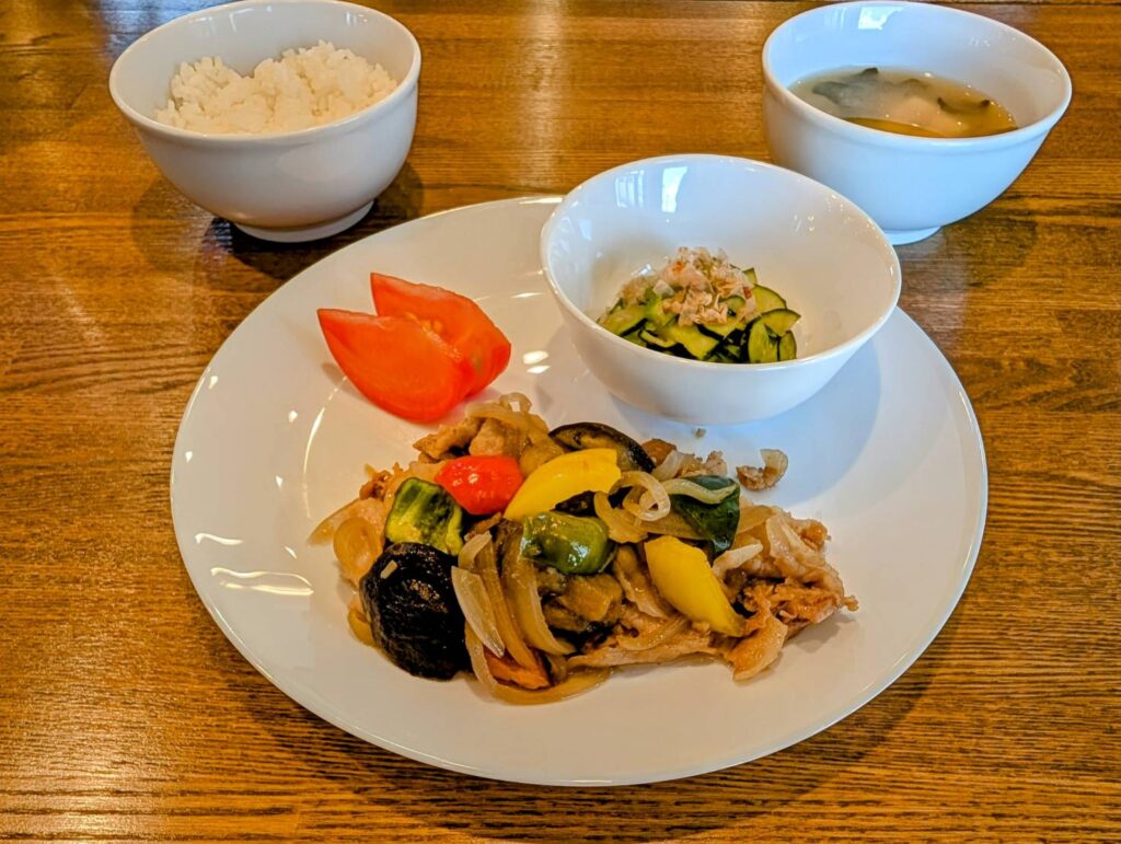 画像：8月4日（月曜日）今日の日替わりランチプレートのメニューです🎵