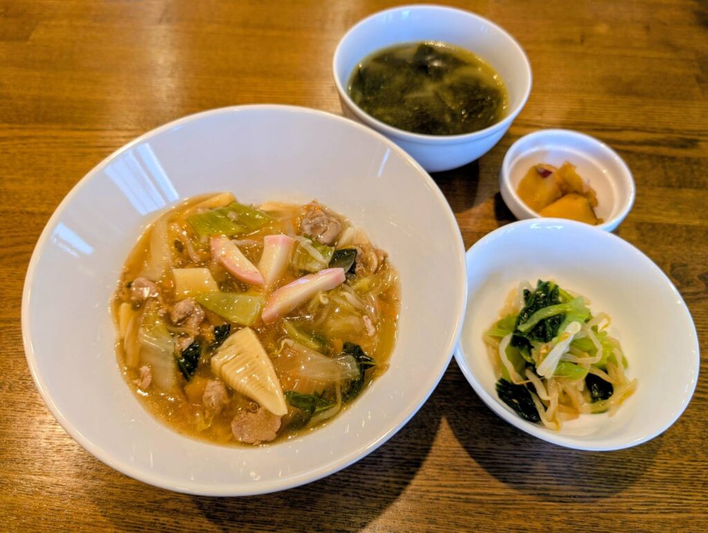 画像：11月27日（木曜日）日替わりランチプレートのメニューです🎵