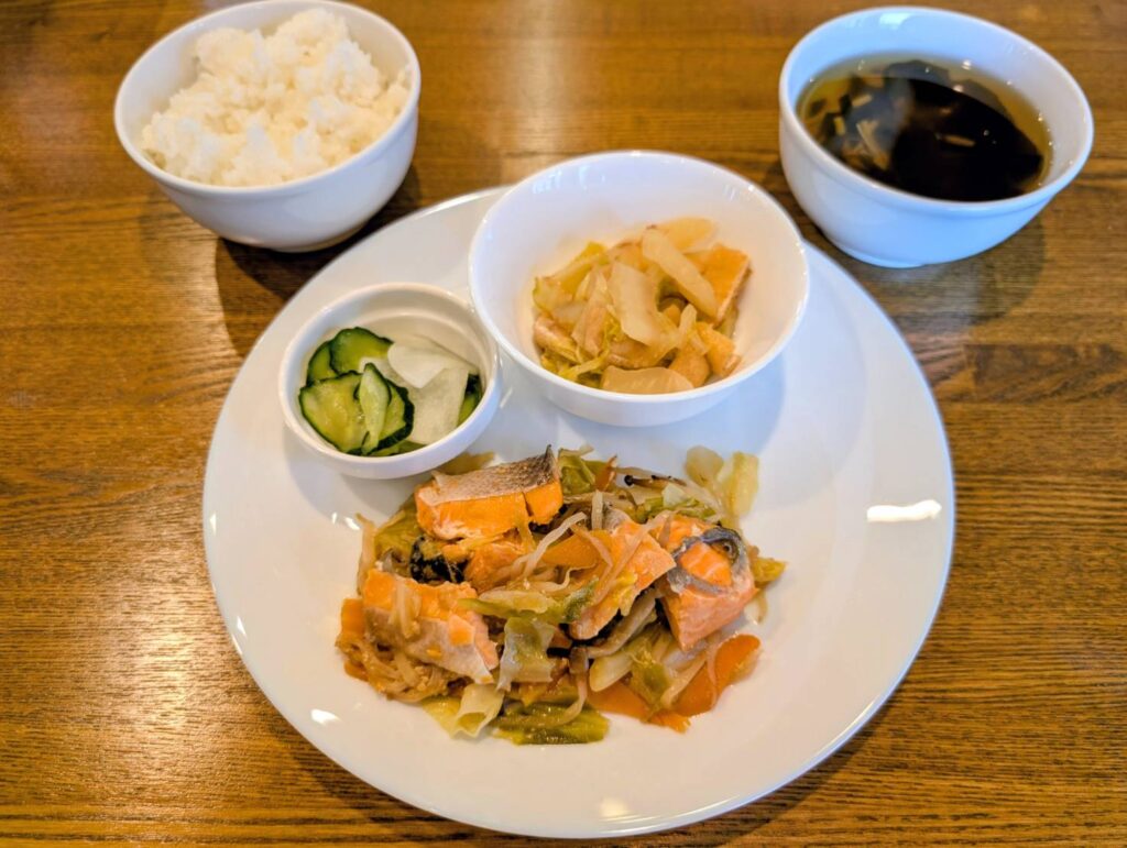 画像：12月2日（火曜日）日替わりランチプレートのメニューです🎵