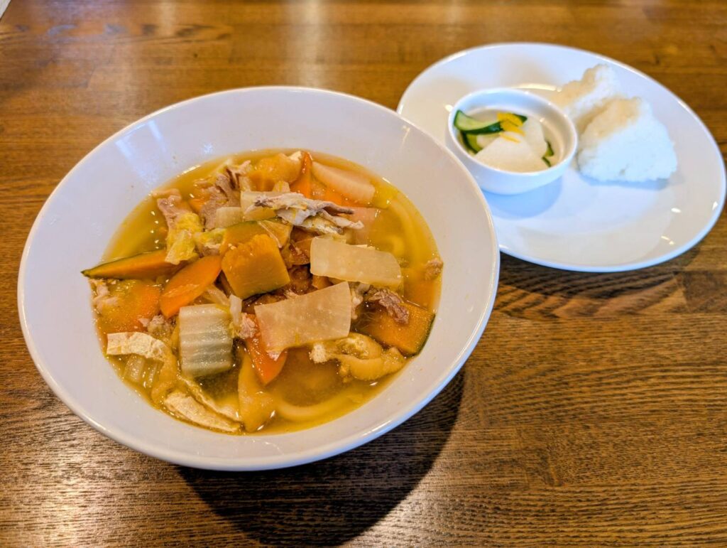 画像：12月2２日（月曜日）日替わりランチプレートのメニューです🎵