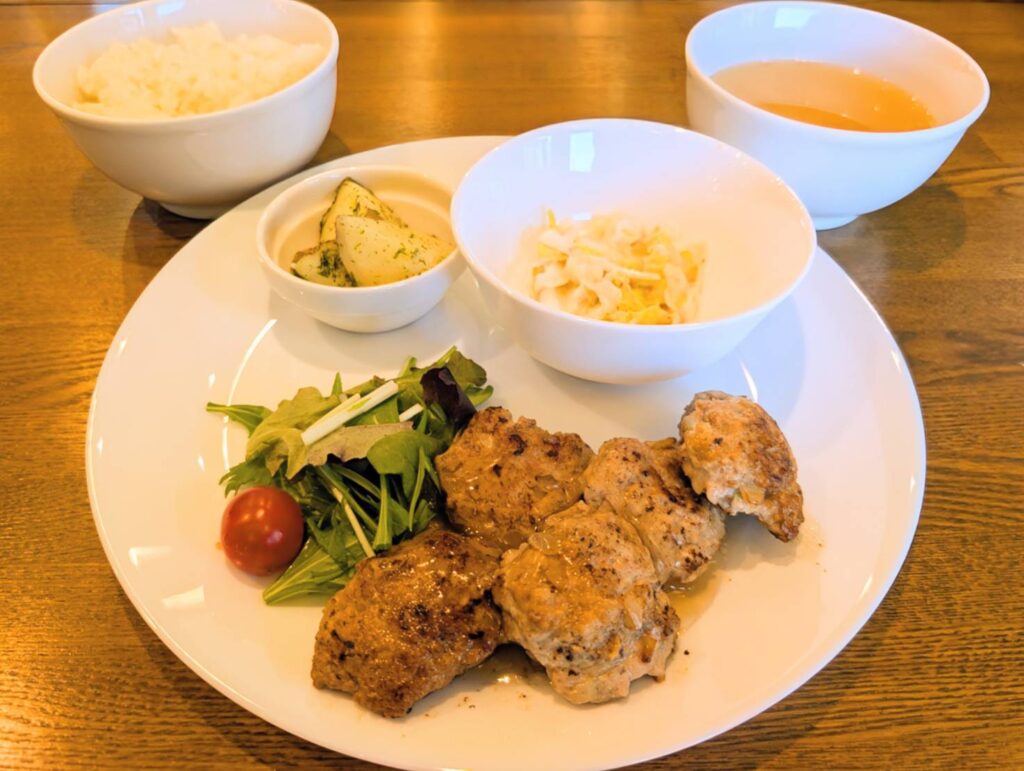 画像：3月５日（木曜日）の日替わりランチプレートのメニューです🎵