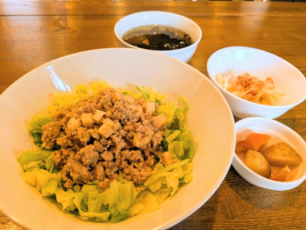 画像：3月1３日（金曜日）の日替わりランチプレートのメニューです🎵